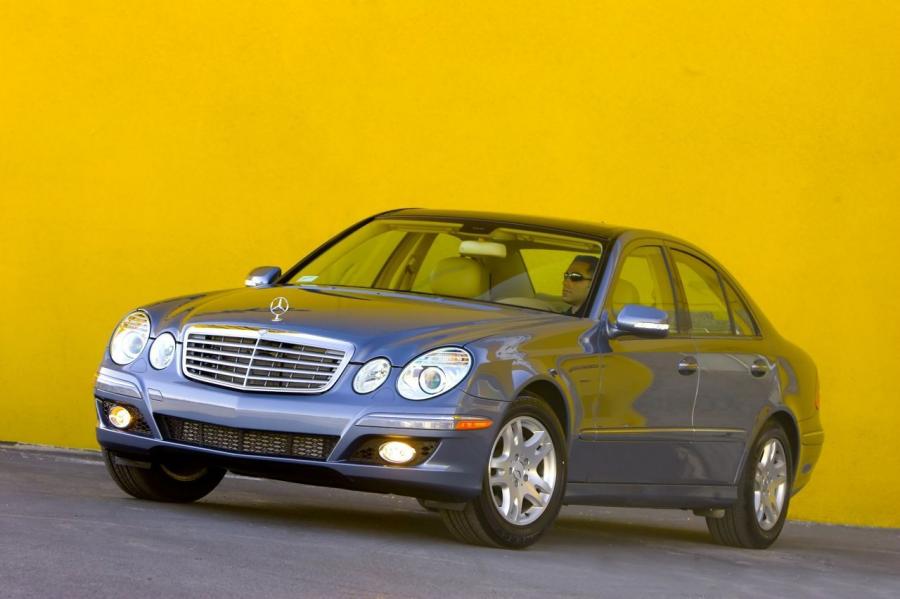  Mercedes-Benz E320 BlueTEC 2007 года  (фото 34 из 76)